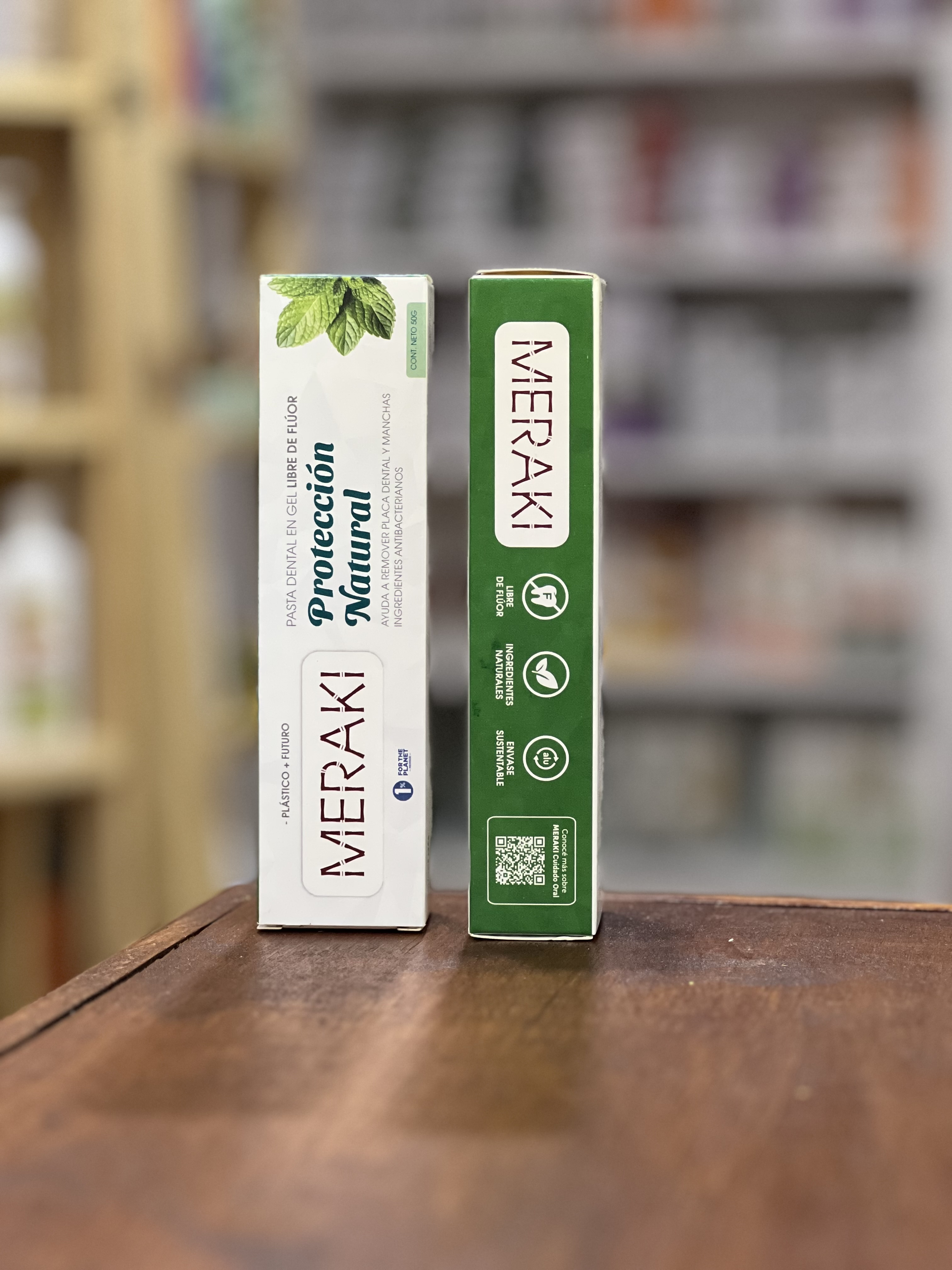 Pasta de Dientes en Gel MERAKI x 50g - LIBRE DE FLUOR - (Sabor a Menta Natural con Extracto de Arand