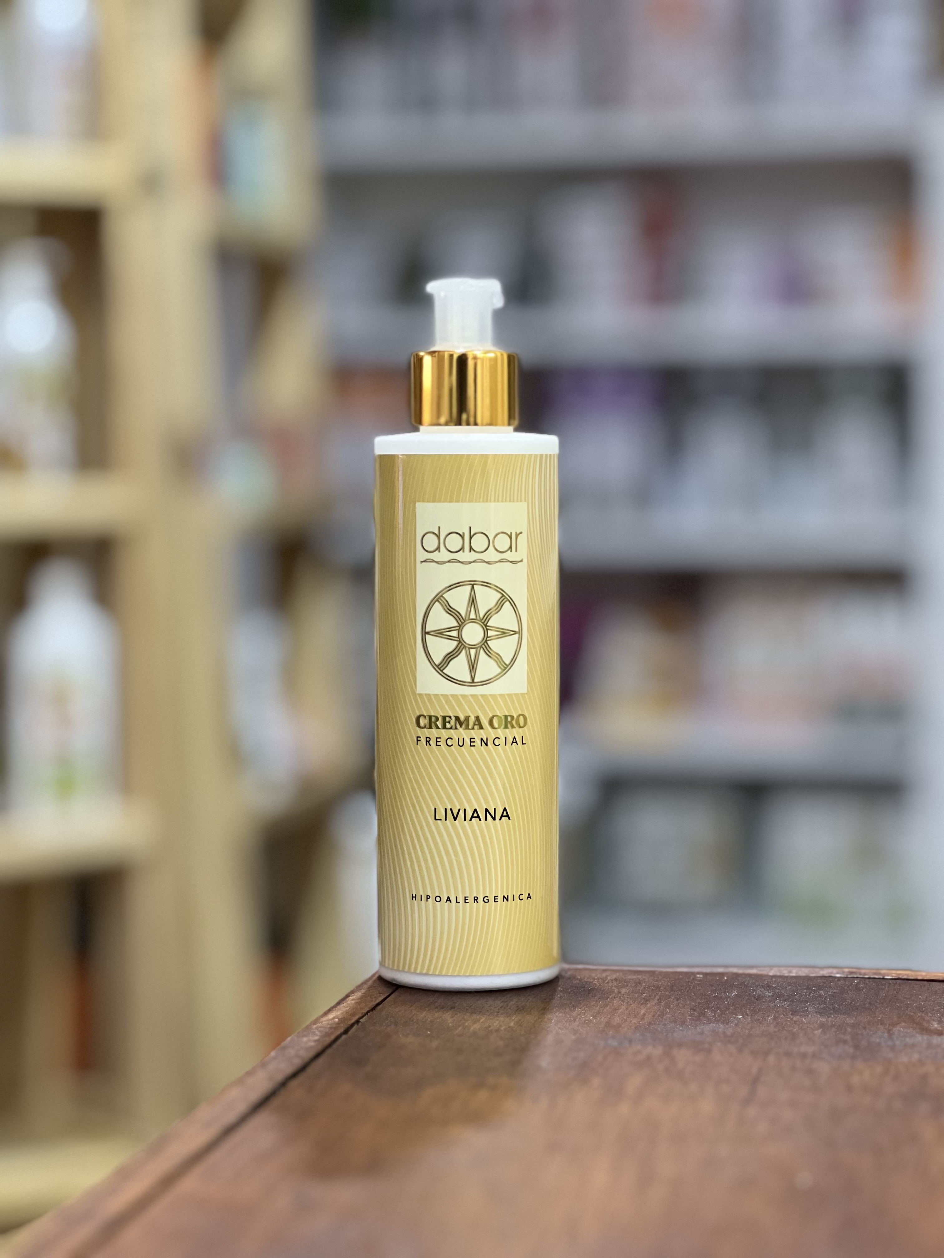 Crema de Oro Liviana x 200ml (Estimula la renovacion celular y mejora la elasticidad. Activa la prod