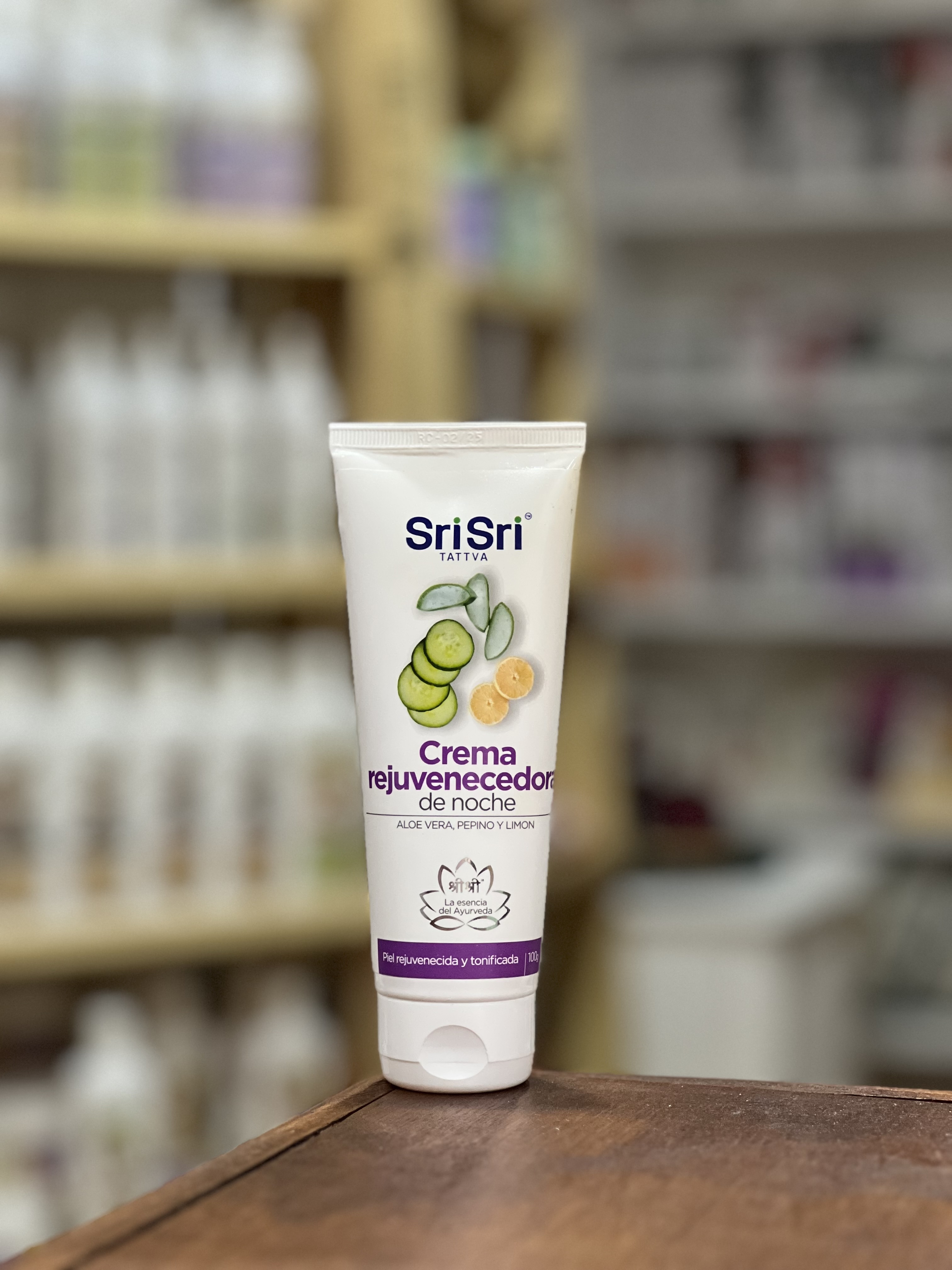 Crema Facial Rejuvenecedora de Noche con Aloe Vera, Pepino y Limon 100g