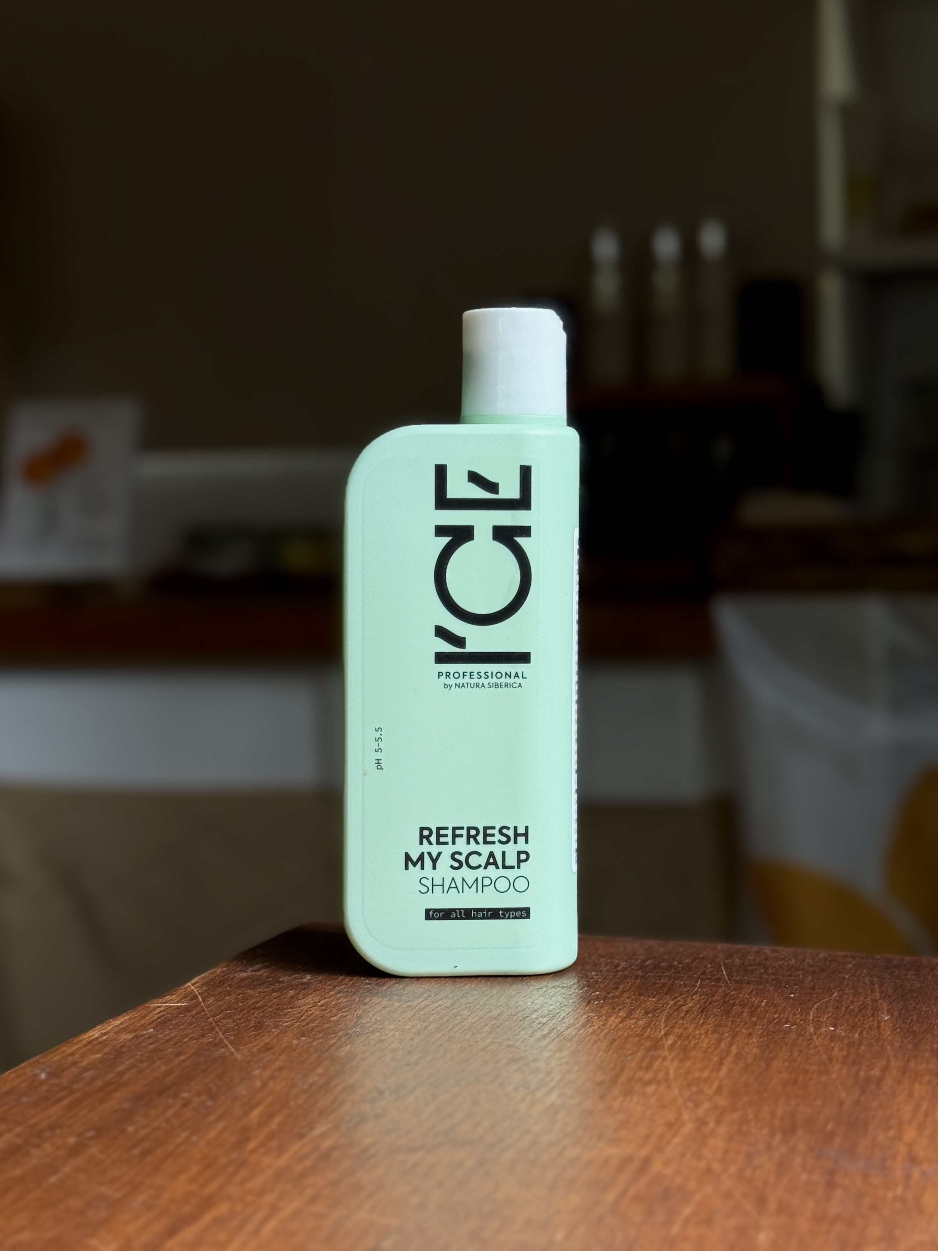 Shampoo Refrescante Detox para Todo Tipo de Cabello x 25ml. ICE PROFESSIONAL - Elimina la Acumulacio