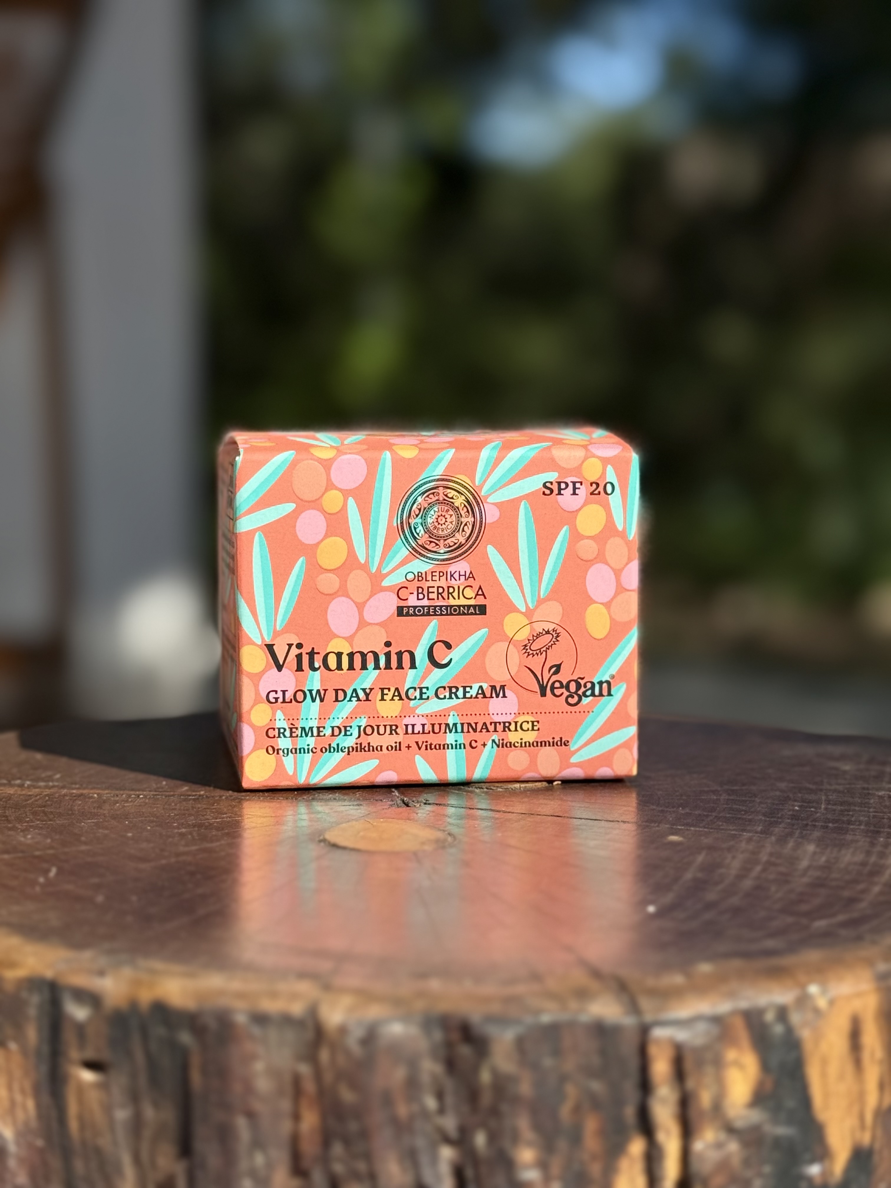 Crema Facial Hidratante con FPS 20, Brillo Natural x 50ml - C Berrica