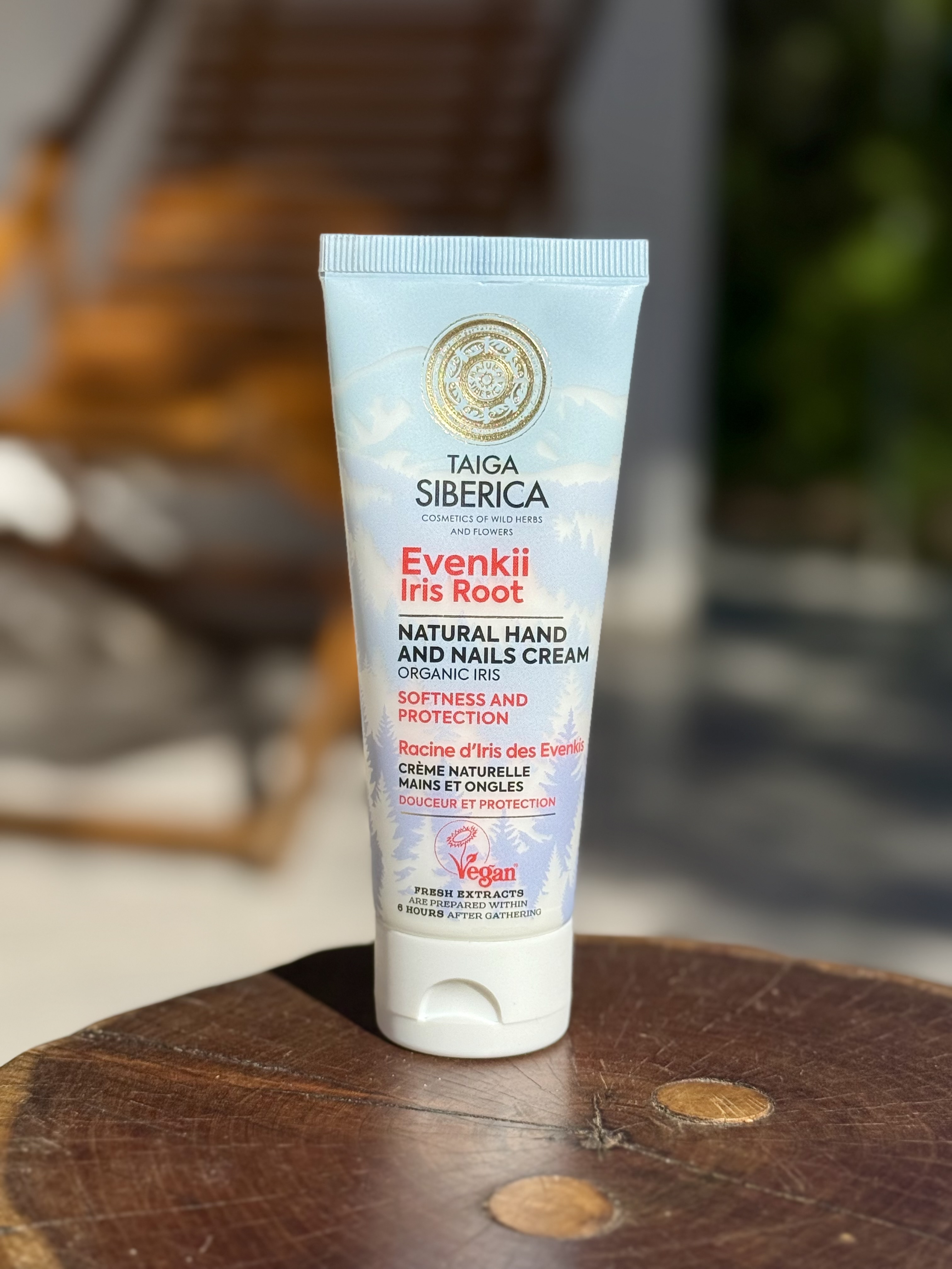 Crema de Manos y Unas Suavidad x 75ml - de Raiz de Lirio Evenki. Taiga Siberica