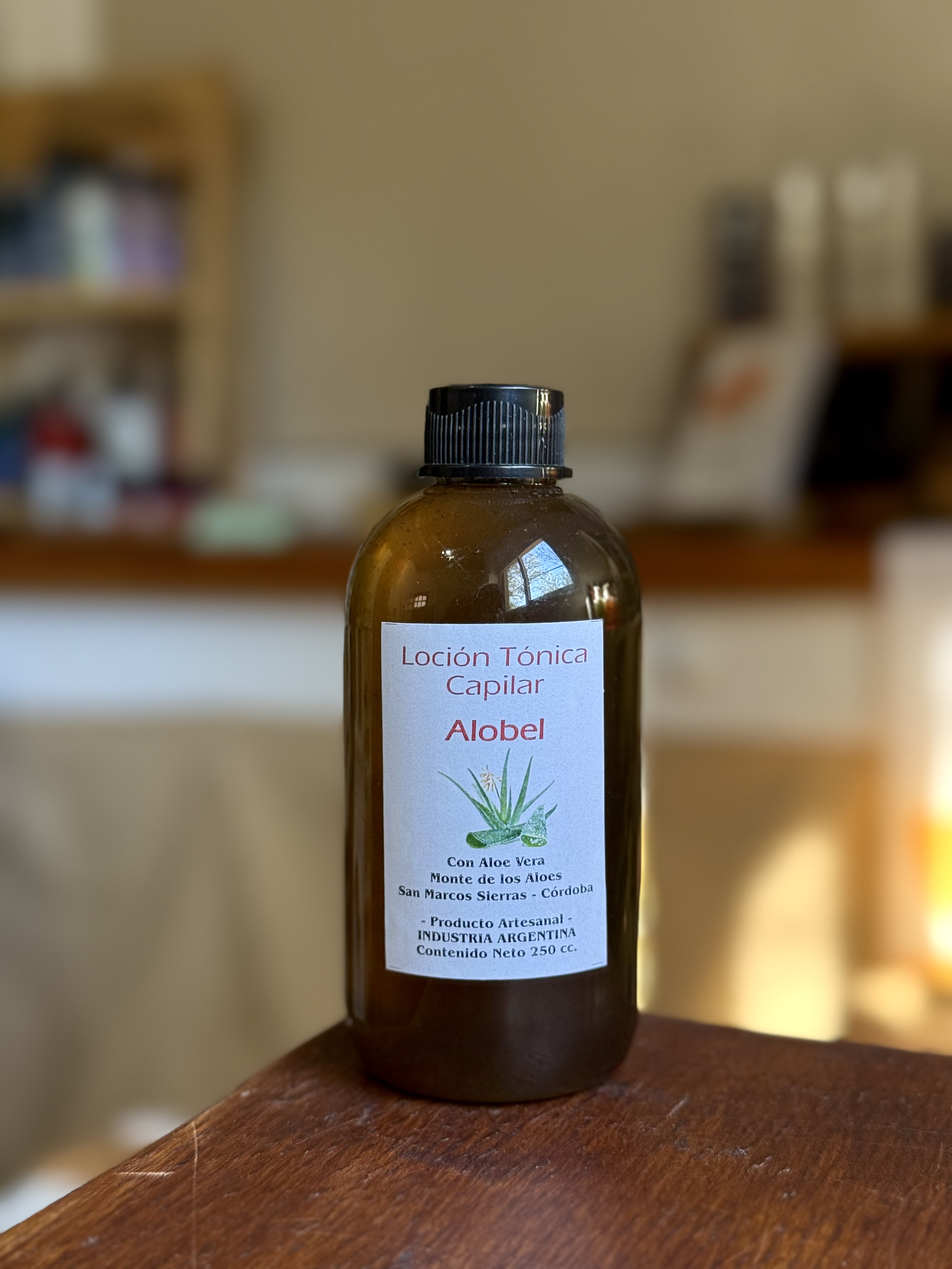 Locion Tonico Capilar Compuesto a Base de Aloe Vera y Hierbas (Hierbas de reconocido efecto nutrient