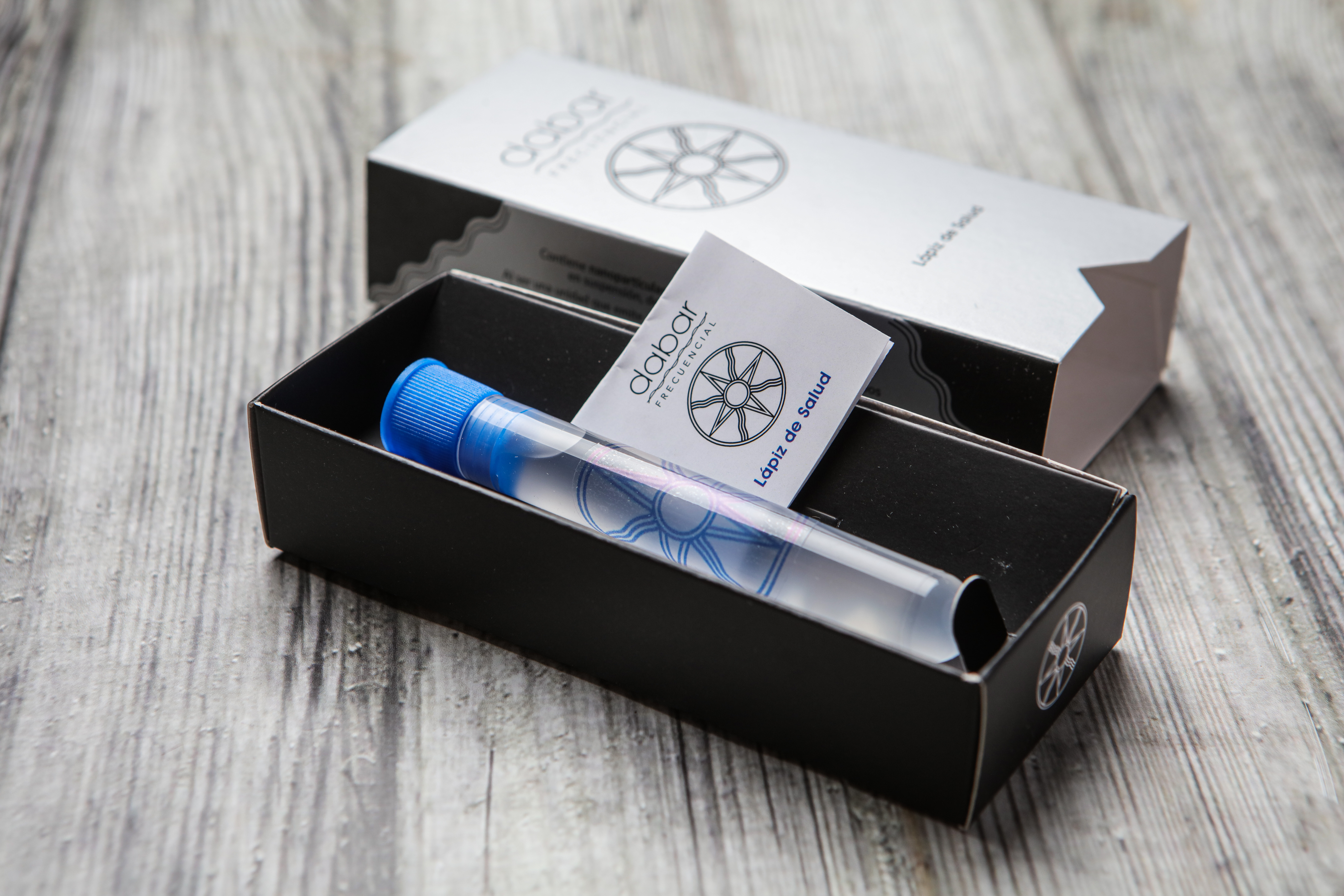 Lapiz de Salud (Util contra dolores, inflamaciones, contracturas y estados de animo negativos).