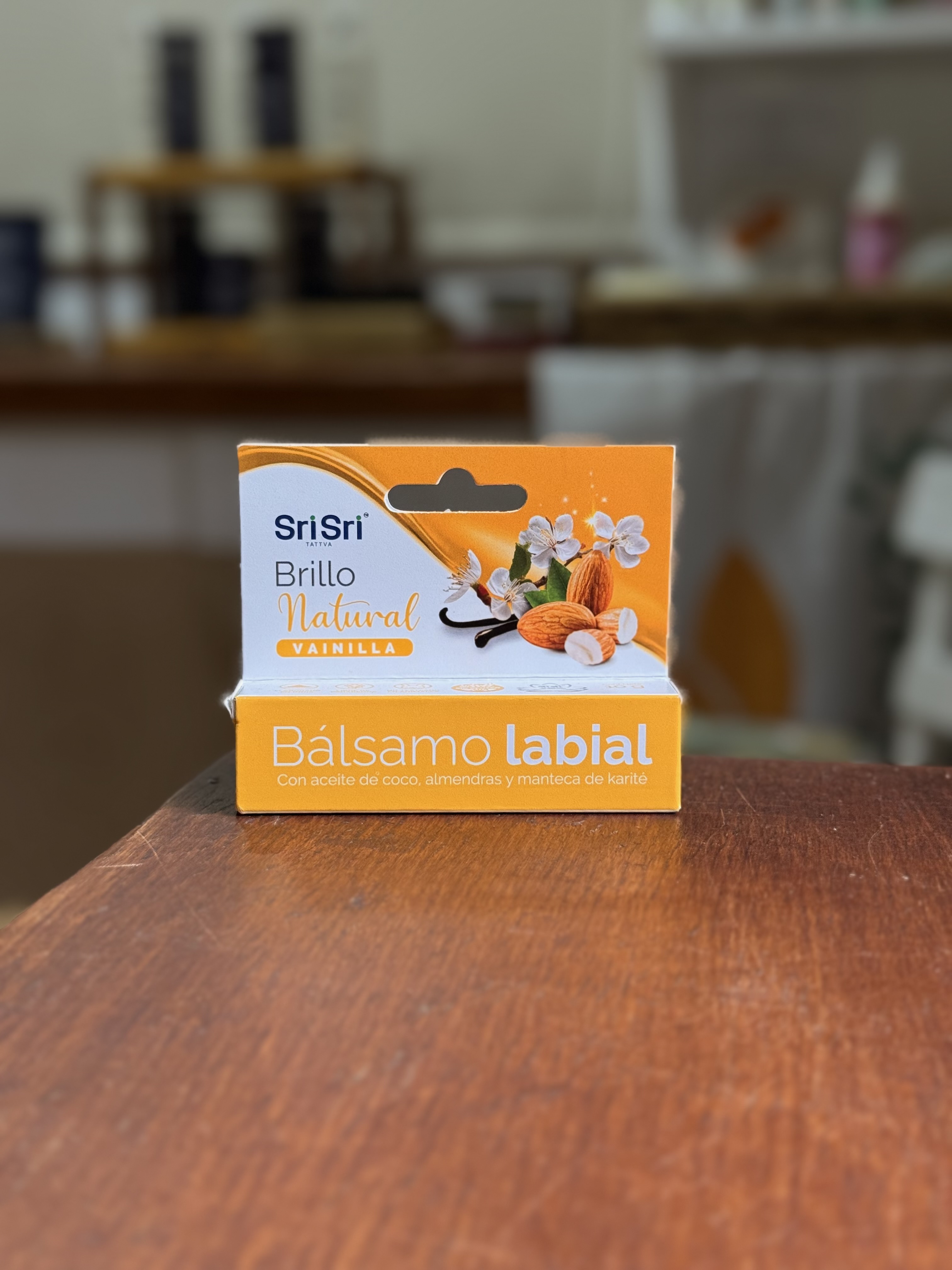 Balsamo Labial de Vainilla x 10g. con Aceite de Coco, Almendras, y manteca de Karite. Brillo Natural