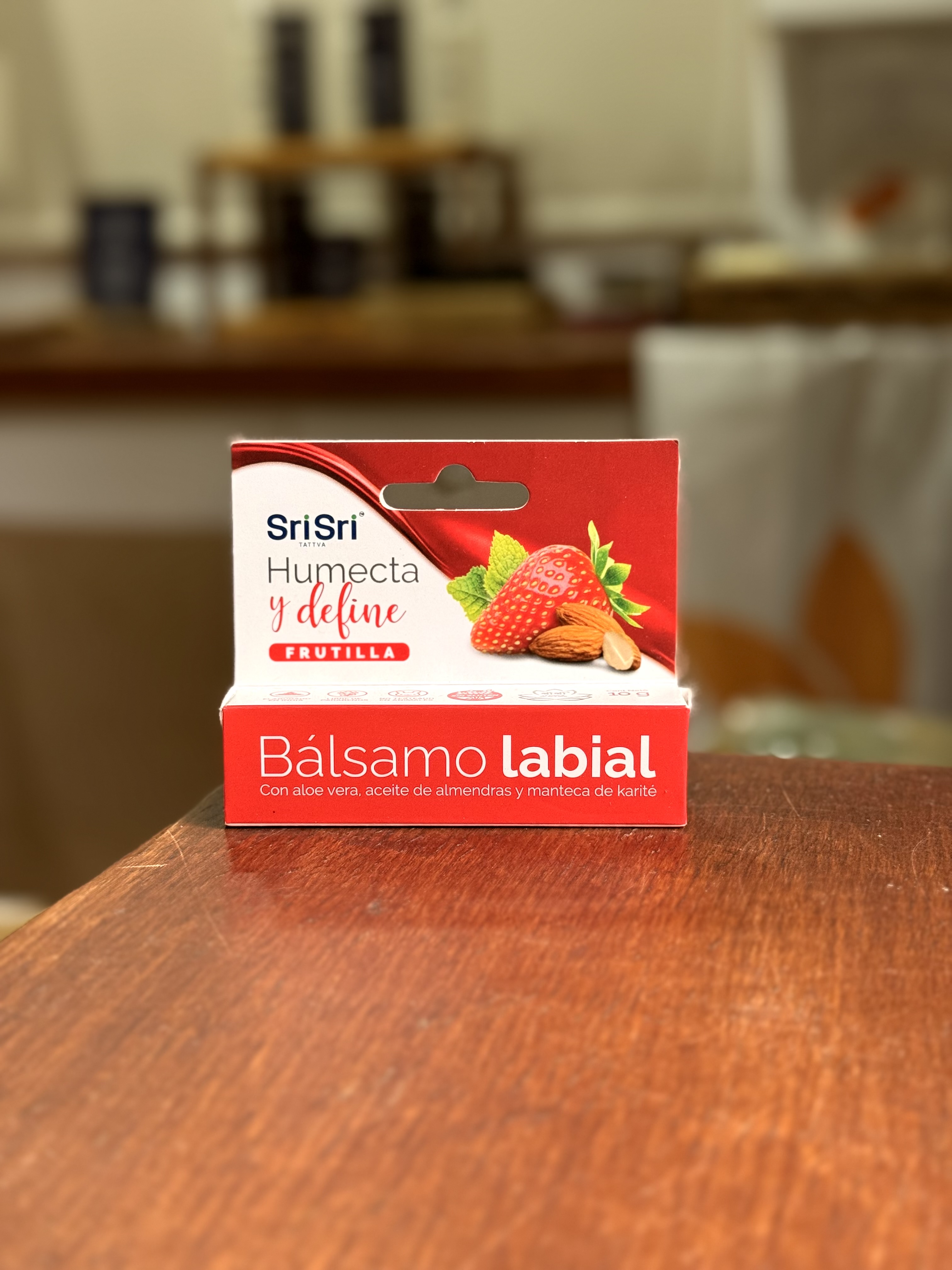 Balsamo Labial de Frutilla x 10g. Humecta y Define. Con Aloe Vera, Aceite de Almendras y Manteca de 