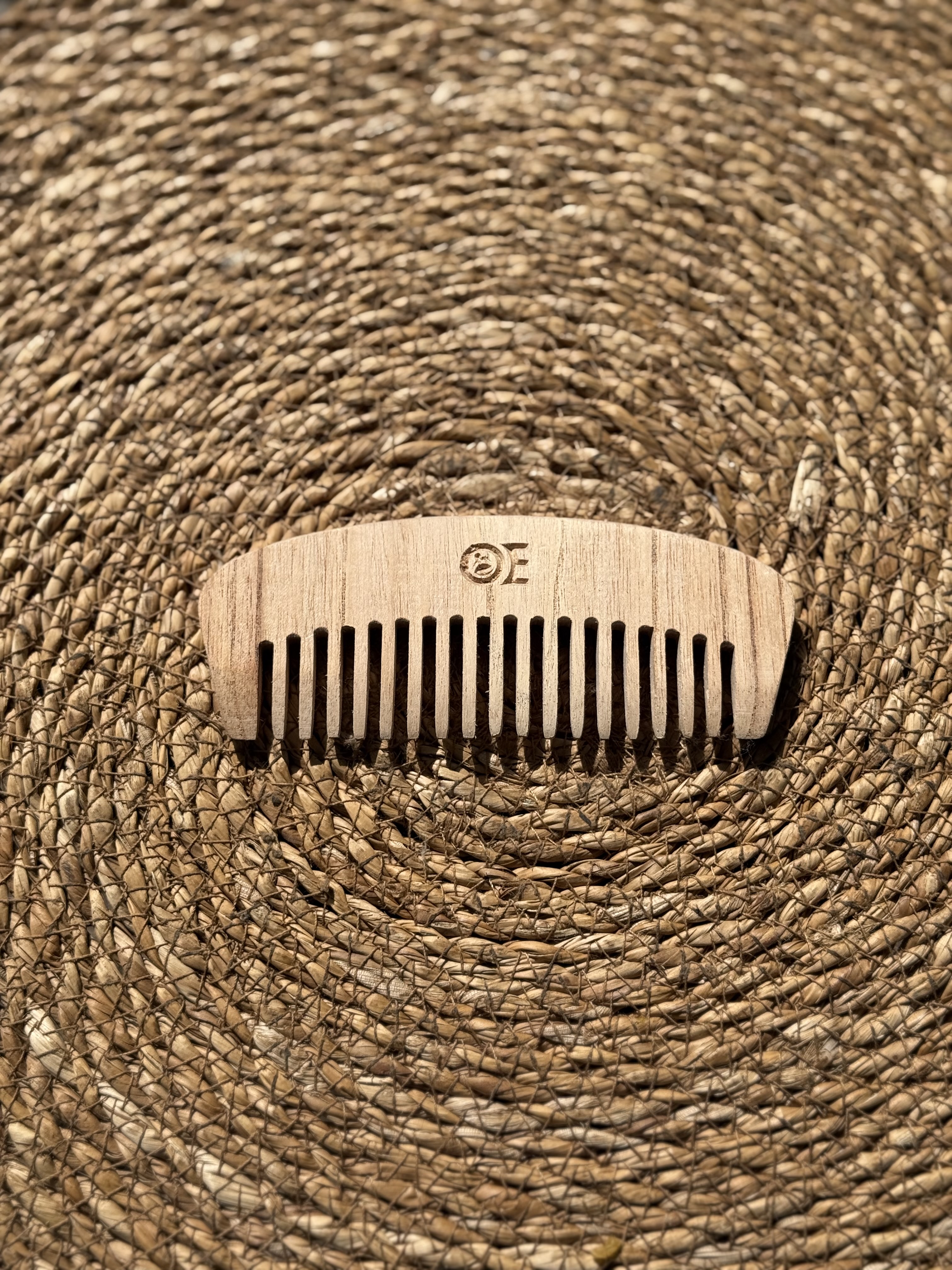 Peine de Madera Curvo - OE